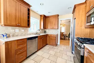 9044 Linder Ave, Morton Grove, IL 60053 - Photo 5