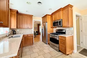 9044 Linder Ave, Morton Grove, IL 60053 - Photo 15