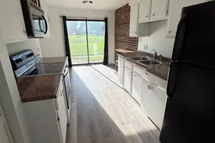 1803 Raintree Ct, Sycamore, IL 60178 - Photo 3