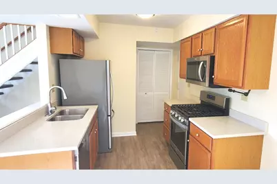 1307 Fall Court, Wheeling, IL 60090 - Photo 5