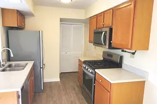 1307 Fall Ct, Wheeling, IL 60090 - Photo 5