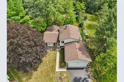 710 Greenbriar Lane, Lindenhurst, IL 60046 - Photo 41