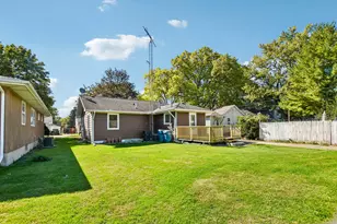 724 Douglas St, Morris, IL 60450 - Photo 23