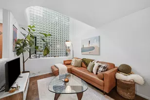 1209 N State Pkwy, Chicago, IL 60610 - Photo 3