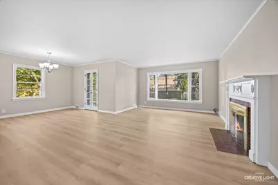 133 S Aldine Street, Elgin, IL 60123 - Photo 5