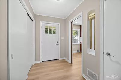 133 S Aldine Street, Elgin, IL 60123 - Photo 3