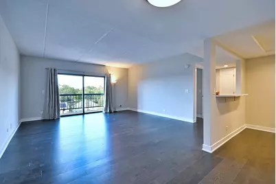820 Graceland Avenue #505, Des Plaines, IL 60016 - Photo 5