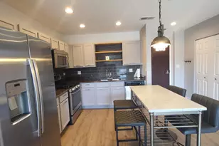 300 Village Circle, Willow Springs, IL 60480 - Photo 9
