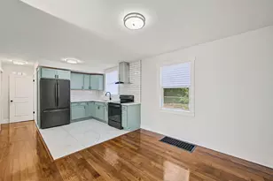2042 W 76th St, Chicago, IL 60620 - Photo 13