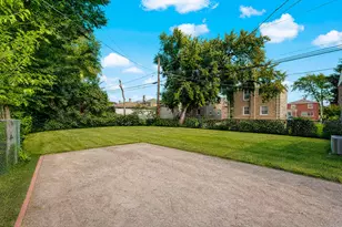 2042 W 76th St, Chicago, IL 60620 - Photo 33