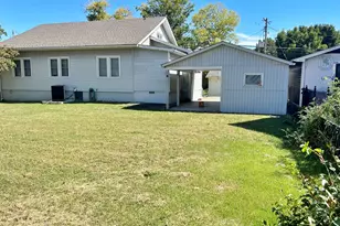117 W Logan St, Harrisburg, IL 62946 - Photo 5