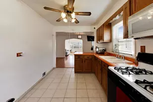 516 W 128th St, Chicago, IL 60628 - Photo 11