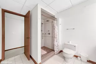 34017 N Lakeside Dr, Grayslake, IL 60030 - Photo 35