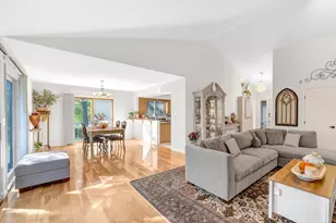 34017 N Lakeside Dr, Grayslake, IL 60030 - Photo 5