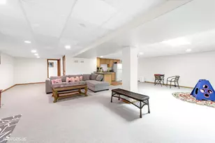 34017 N Lakeside Dr, Grayslake, IL 60030 - Photo 29