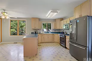 4712 Wildwood Dr, McHenry, IL 60051 - Photo 11