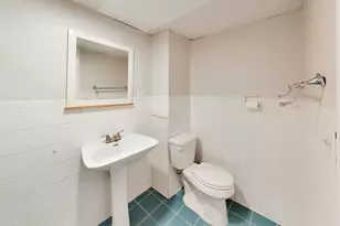 8631 Central Park Ave, Skokie, IL 60076 - Photo 17