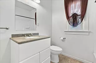 345 S Capitol St, Pekin, IL 61554 - Photo 23