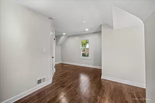 7232 W Oakton St, Niles, IL 60714 - Photo 25