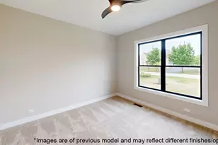 10525 Red Leaf Cir, Lakewood, IL 60014 - Photo 23