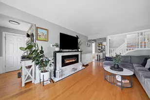 5360 S Kenneth Ave, Chicago, IL 60632 - Photo 3