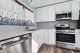 16132 Latrobe Ave, Oak Forest, IL 60452 - Photo 7