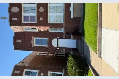 6210 S Claremont Avenue, Chicago, IL 60629 - Photo 1