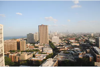 3930 N Pine Grove Avenue #2902, Chicago, IL 60613 - Photo 13