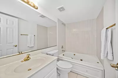 5645 S Cass Avenue #102, Westmont, IL 60559 - Photo 11