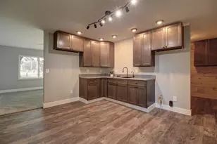 415 W 5th St, Rock Falls, IL 61071 - Photo 9