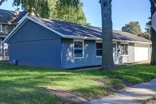 415 W 5th St, Rock Falls, IL 61071 - Photo 3