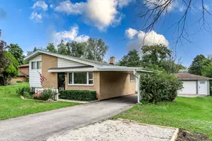 1N627 Park Blvd, Glen Ellyn, IL 60137 - Photo 3