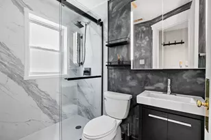 7025 N Wolcott Ave, Chicago, IL 60626 - Photo 13