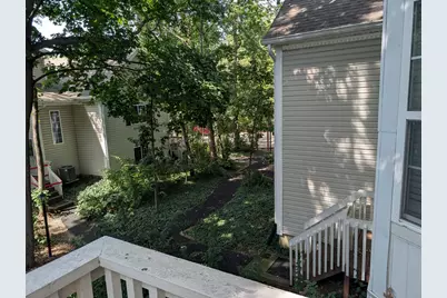 293 W Treehouse Lane, Round Lake, IL 60073 - Photo 5