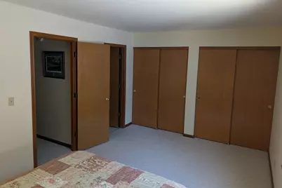 293 W Treehouse Lane, Round Lake, IL 60073 - Photo 9