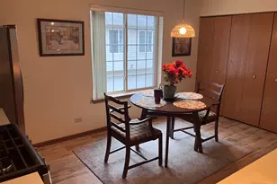 293 W Treehouse Ln, Round Lake, IL 60073 - Photo 17
