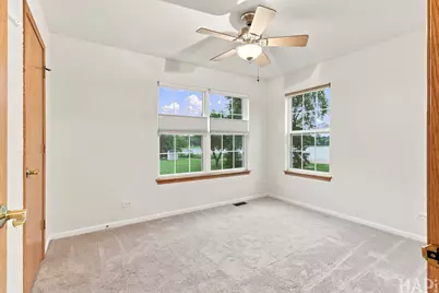 708 E Bayou Court, Fox Lake, IL 60020 - Photo 17