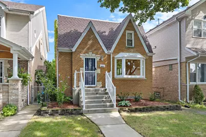 6051 N Marmora Avenue, Chicago, IL 60646 - Photo 1