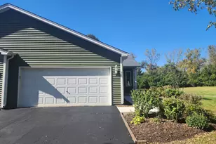 30 S Walnut Dr, North Aurora, IL 60542 - Photo 1