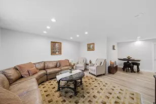 350 E Dundee Rd, Buffalo Grove, IL 60089 - Photo 7