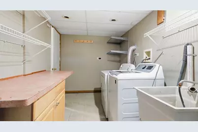 10054 S Saint Lawrence Avenue, Chicago, IL 60628 - Photo 23