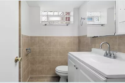 10054 S Saint Lawrence Avenue, Chicago, IL 60628 - Photo 21