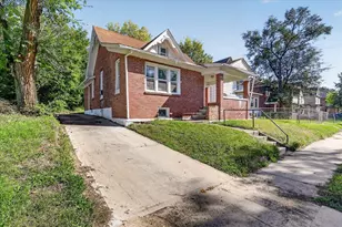 918 S 3rd St, Rockford, IL 61104 - Photo 1