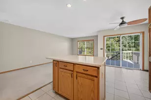637 Southtowne Dr, Belvidere, IL 61008 - Photo 9