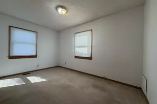 1827 Burry Cir Dr, Crest Hill, IL 60403 - Photo 9