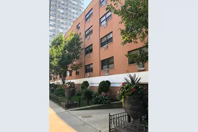 1025 W Hollywood Avenue #406, Chicago, IL 60660 - Photo 1