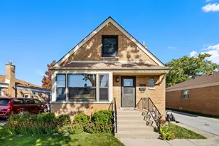2928 W 98th St, Evergreen Park, IL 60805 - Photo 1