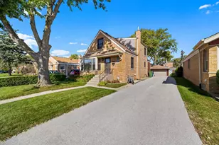 2928 W 98th St, Evergreen Park, IL 60805 - Photo 23