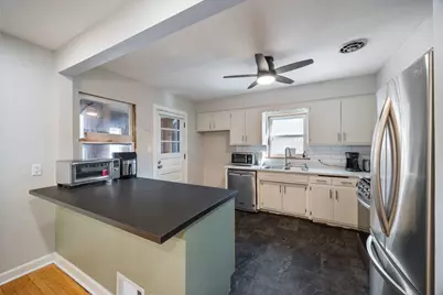 2928 W 98th Street, Evergreen Park, IL 60805 - Photo 5