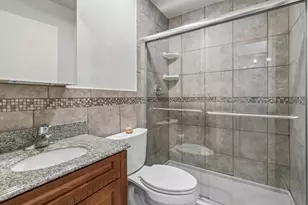 912 Hinman Ave, Evanston, IL 60202 - Photo 15